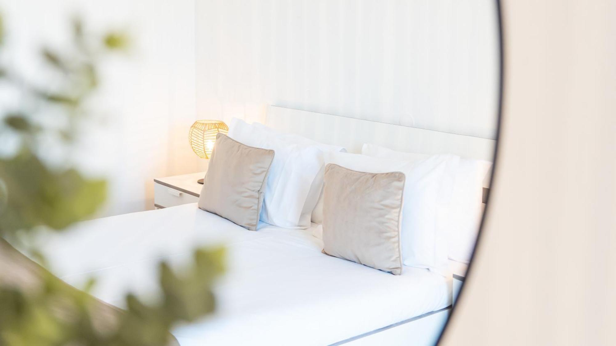 Bright & Cozy In By Lovelystay